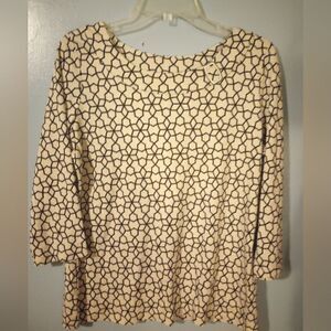 ✨ New Kim Rogers geometric print round boat neckline top